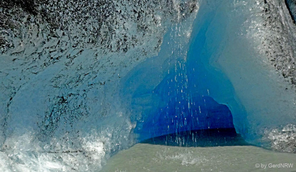 Valdez Glacier Lake and Valdez Glacier, Valdez, Alaska, USA