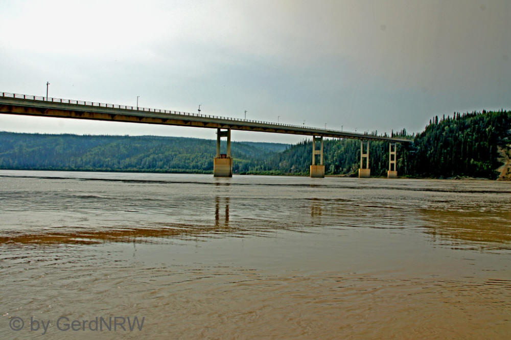 Yukon River Bridge, Dalton Highway, Alaska, USA