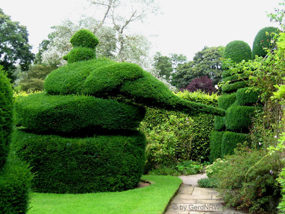 Haddon Hall Garden - Bakewell, Derbyshire, UK