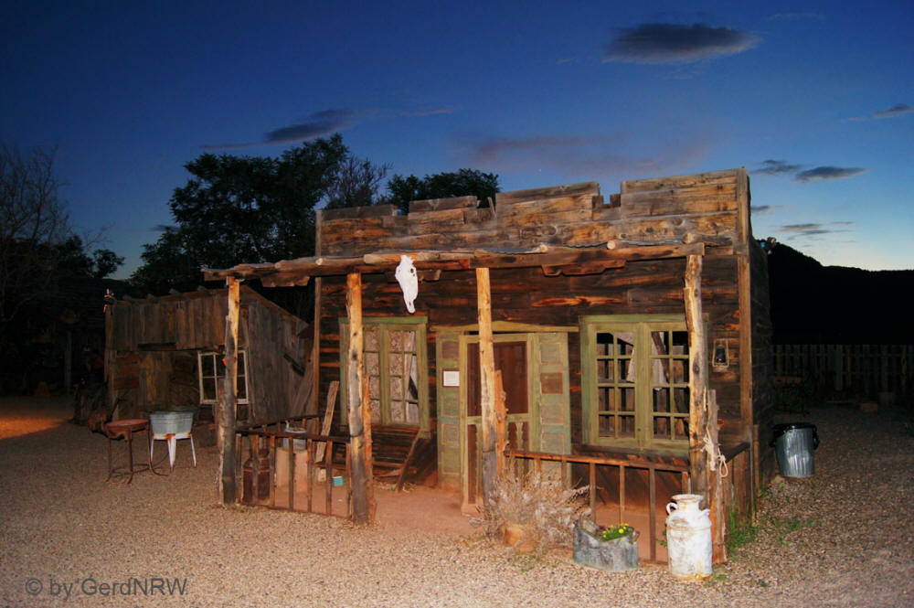 Backdrop from Kenny Loggins concert video at the North Rim of the Grand Canyon (1991), Little Hollywood Museum, Kanab, Utah, USA