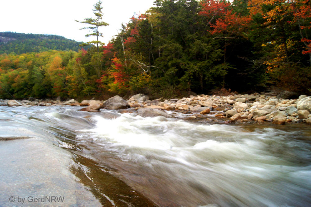 Swift River, Lower Falls Area, Kancamagus Highway, White Mountains, New Hamshire, USA