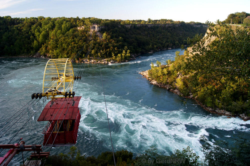 Niagara River, Whirlpool with Spanish Aero Car, Niagara Falls, Canada