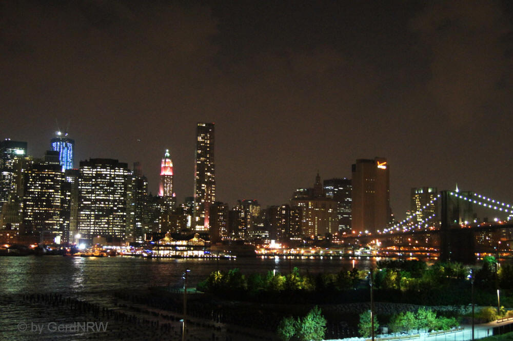 View from Brooklyn Heights Promenade towards Manhattan, New York, USA - Manhattan, Blick von der Brooklyn Heights Promenade auf Manhattan, New York, USA