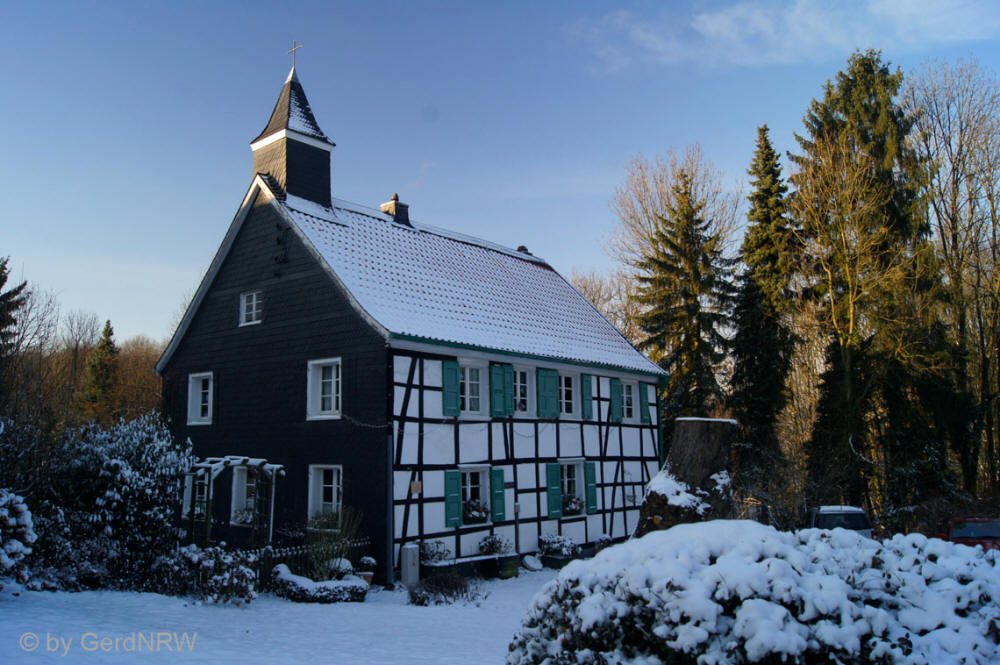 Old school building from 1793 (Alte Schule von 1793), Abtskueche, Heiligenhaus, Germany